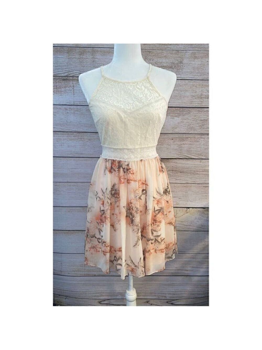 Floral and Lace Fit and Flare Dress Sz 7
